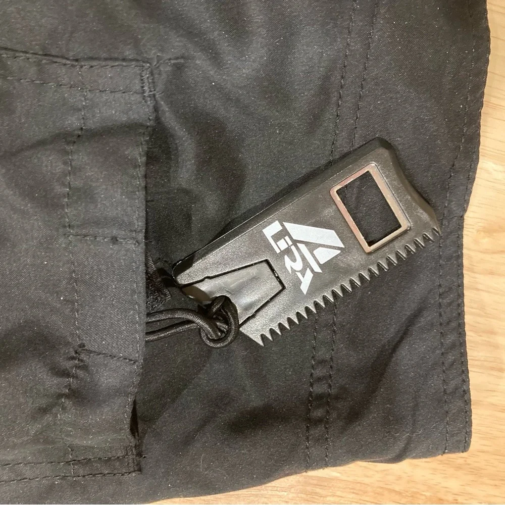 Alira Men’s Aztec Patterned Black and White Board Shorts Size 34